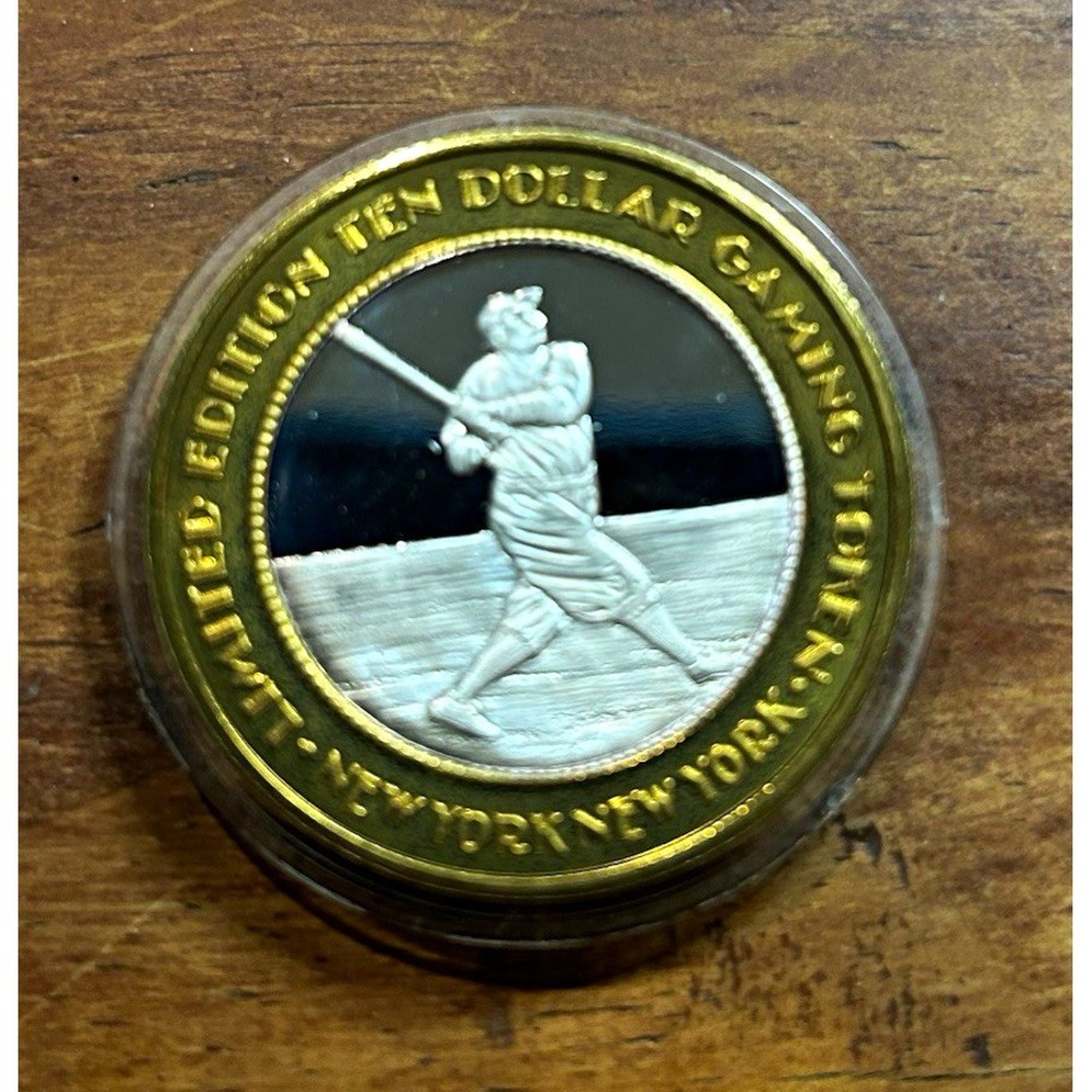 New‎ York-New York Casino Babe Ruth  $10- .999 Fine SilverCenter Token Round